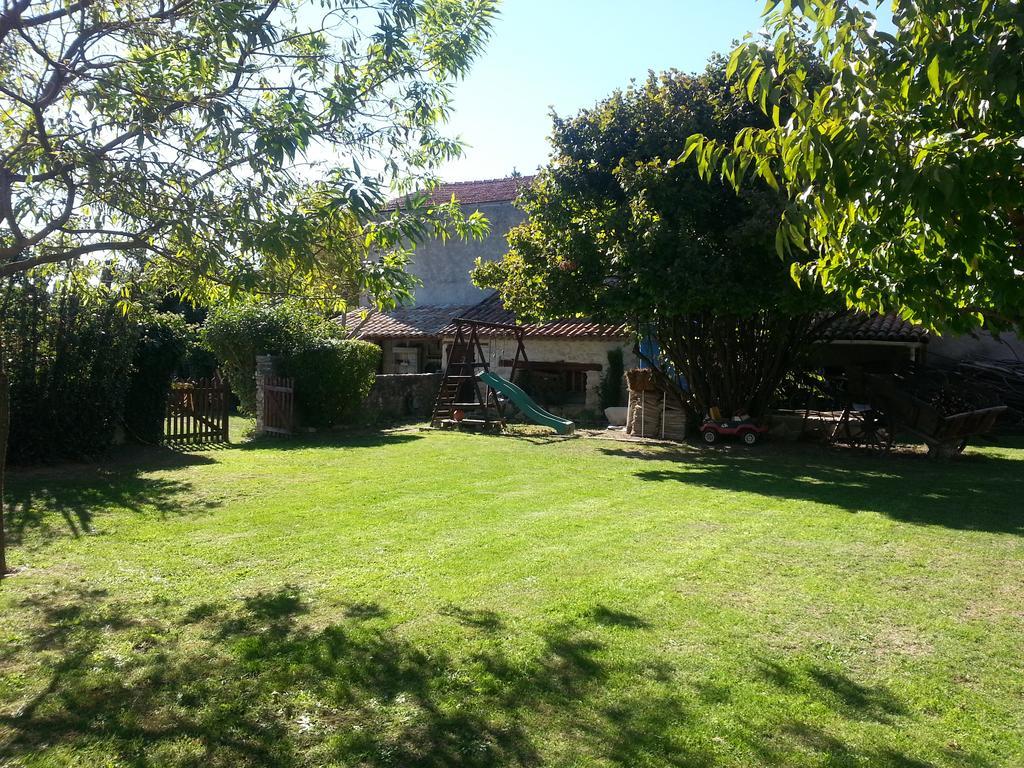 Grange Voutee Avec Jardin Villa Mane  Exterior foto