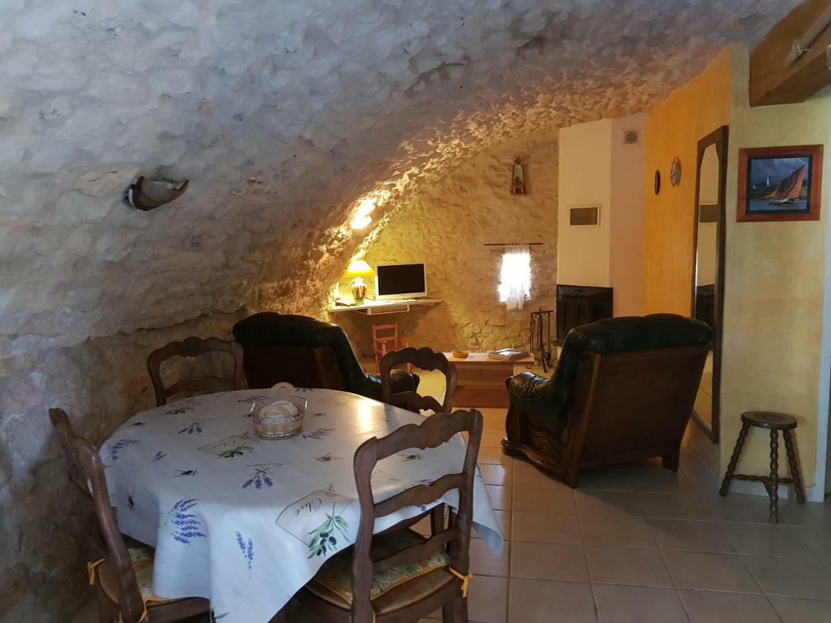 Grange Voutee Avec Jardin Villa Mane  Exterior foto