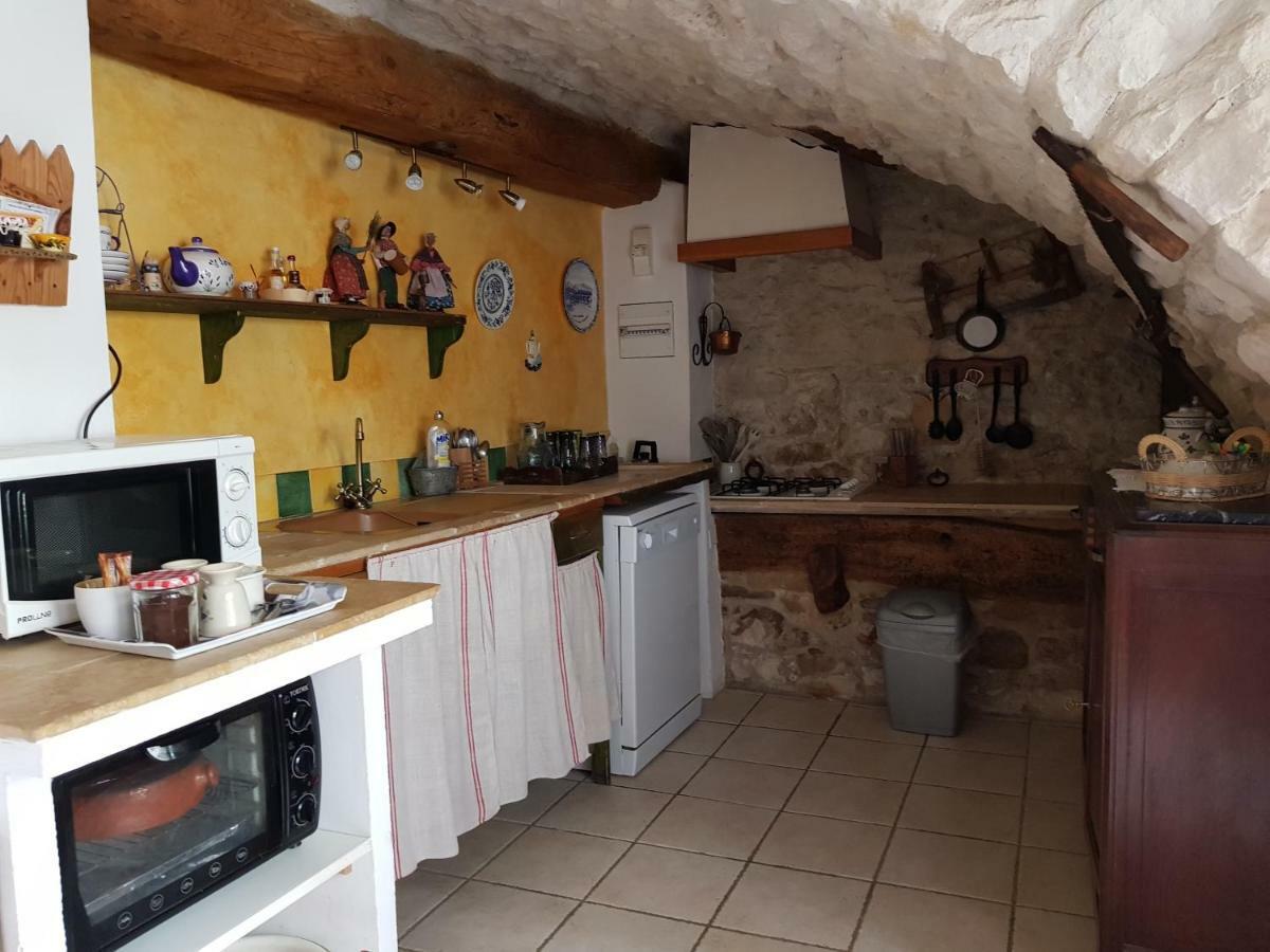 Grange Voutee Avec Jardin Villa Mane  Exterior foto